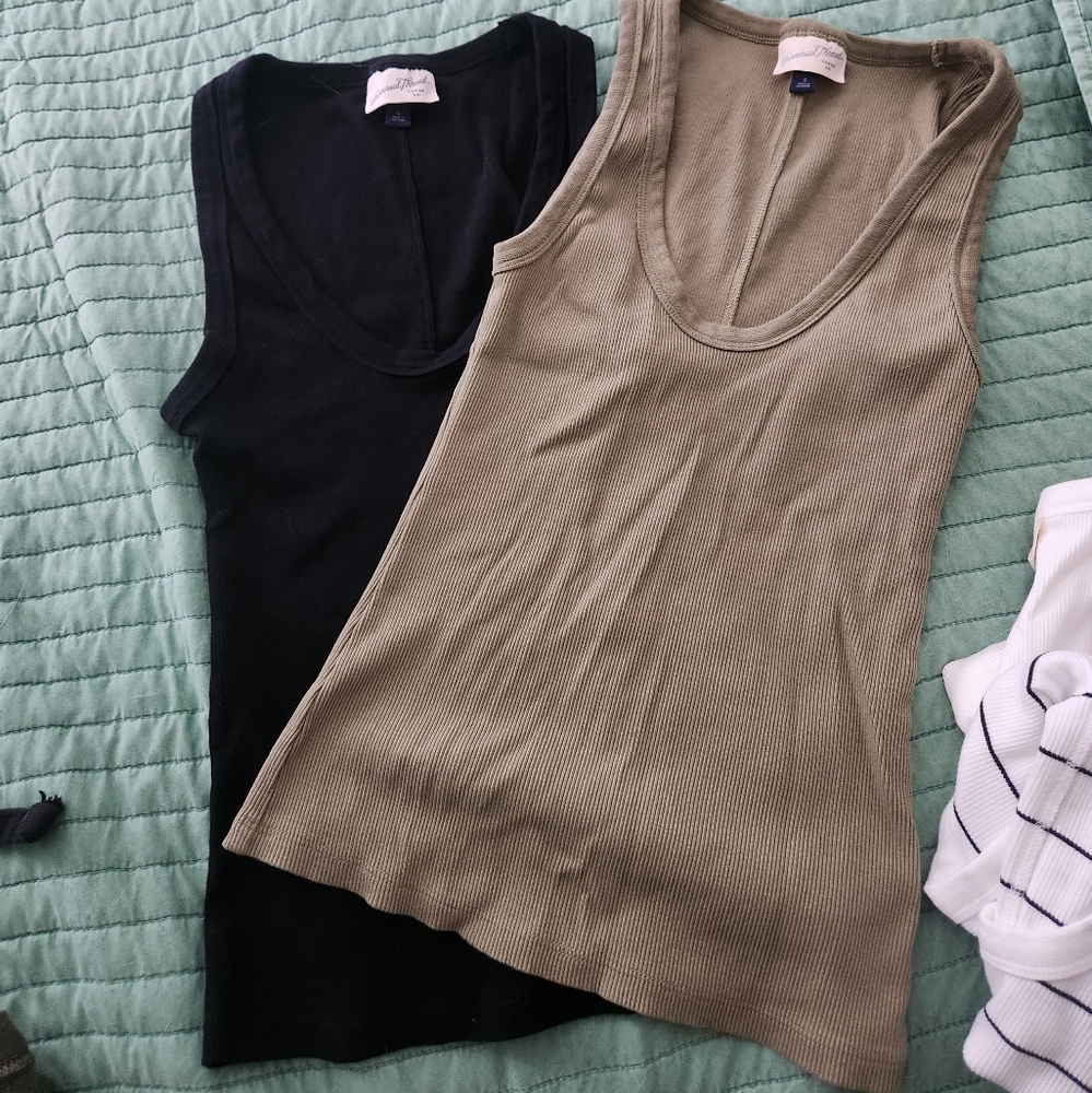 Women's Ribbed Tank Tops, V-Neck Tank Top, Bundle Of Size small Tank Tops - Picture 2 of 9